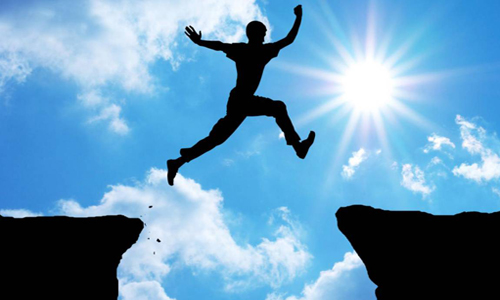 Hombre Gran Salto Atreverse Saltar